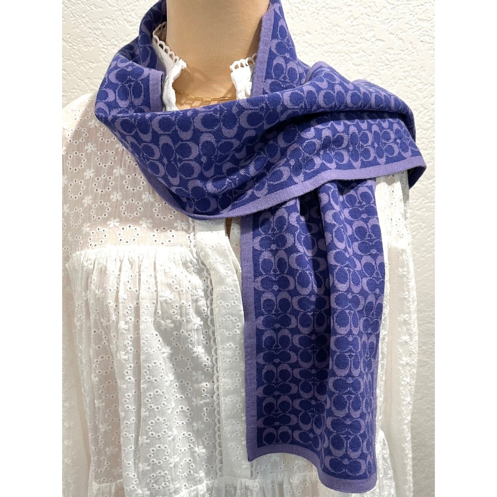 Coach Purple‎ & Lavender Signature C Monogram 100% Merino Wool Knit Scarf